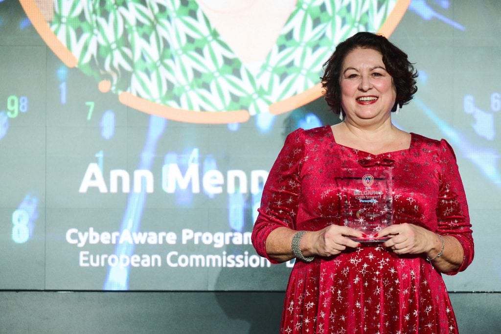 ISACA Belgium Chapter - Cybersecurity Award Winner Ann Menne.